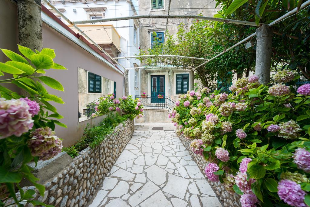 Luxury Old Town With Breathtaking Sea View Apartment