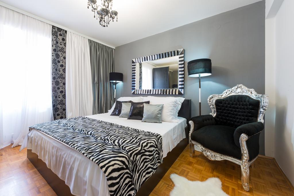 Luxury Old Town With Breathtaking Sea View Apartment